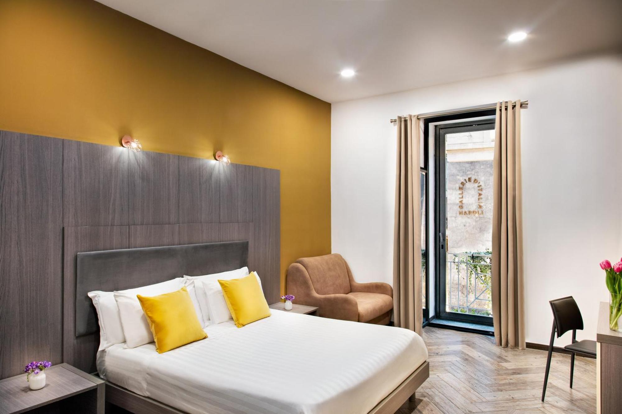 Toledo Lifestyle Hotel Napels Buitenkant foto