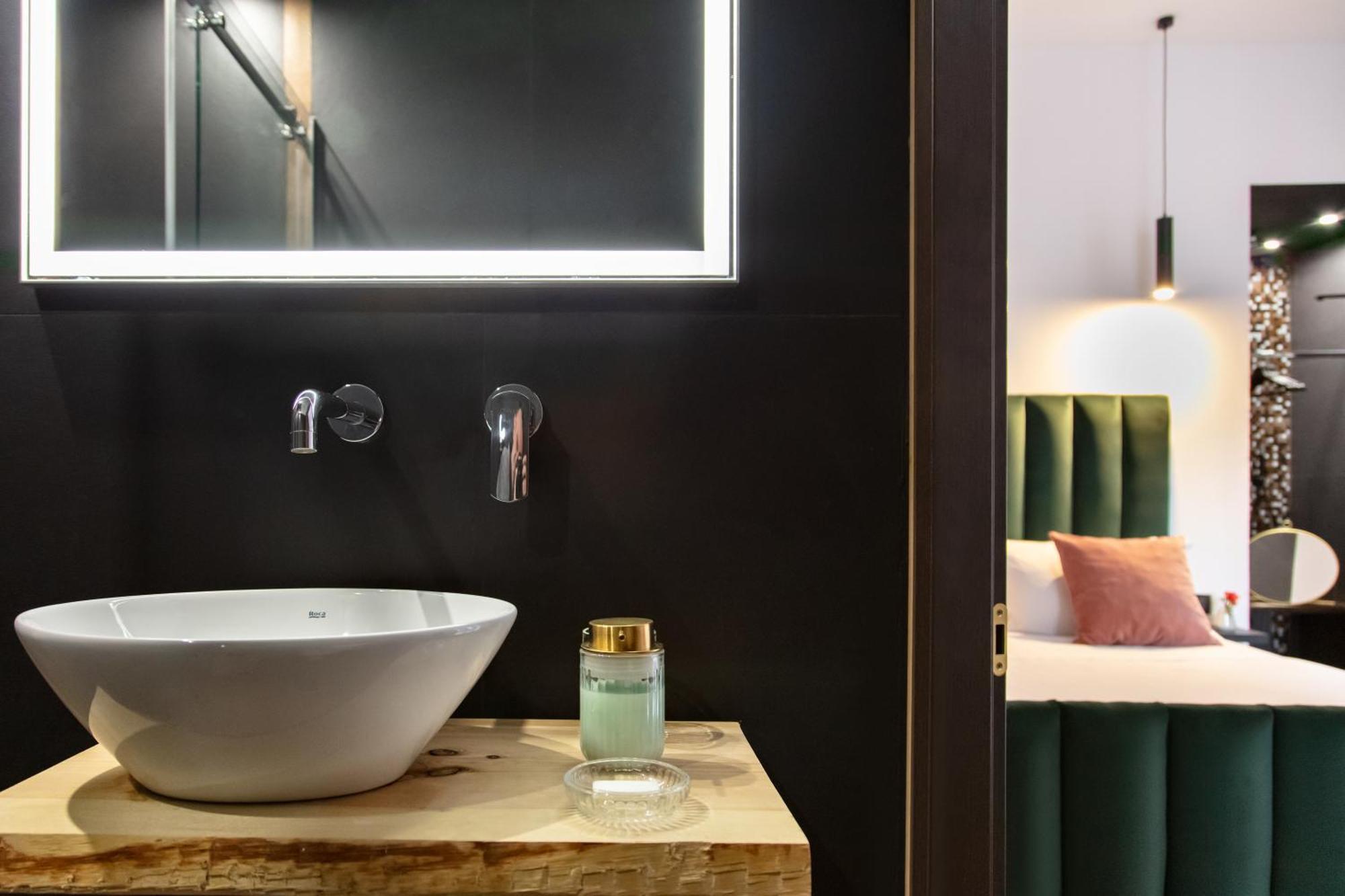 Toledo Lifestyle Hotel Napels Buitenkant foto
