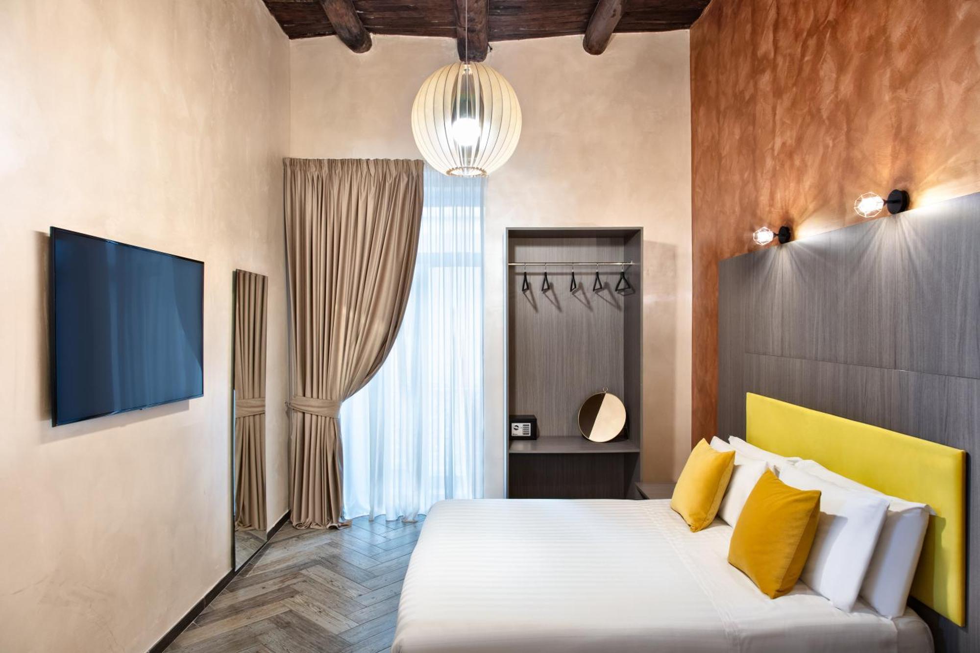 Toledo Lifestyle Hotel Napels Buitenkant foto