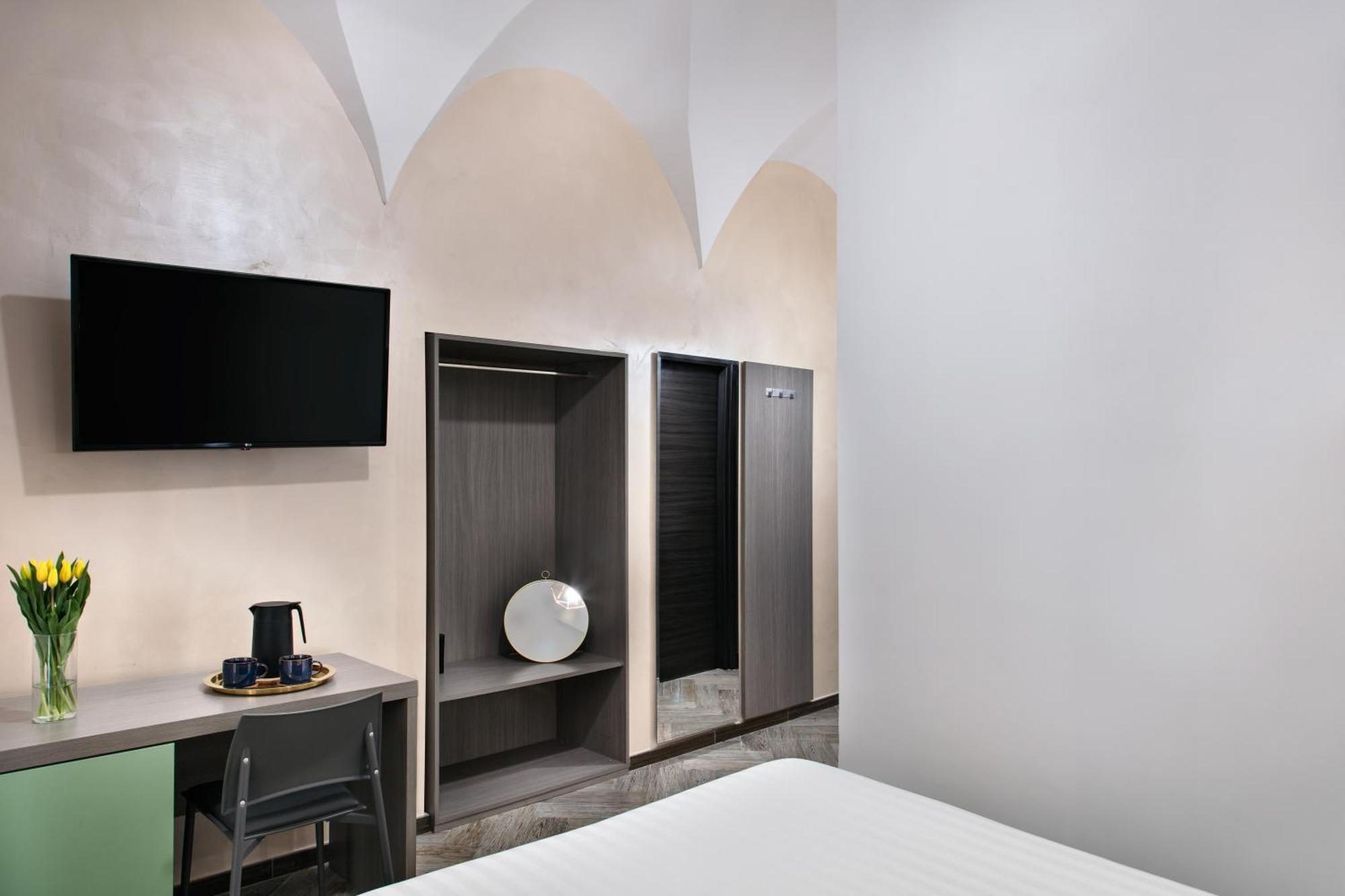 Toledo Lifestyle Hotel Napels Buitenkant foto
