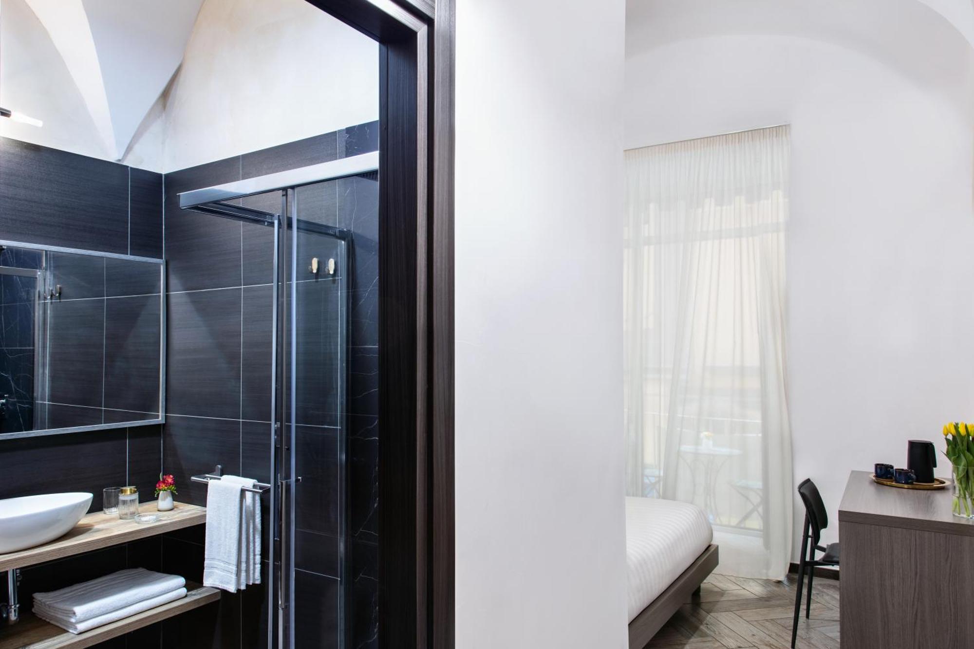 Toledo Lifestyle Hotel Napels Buitenkant foto